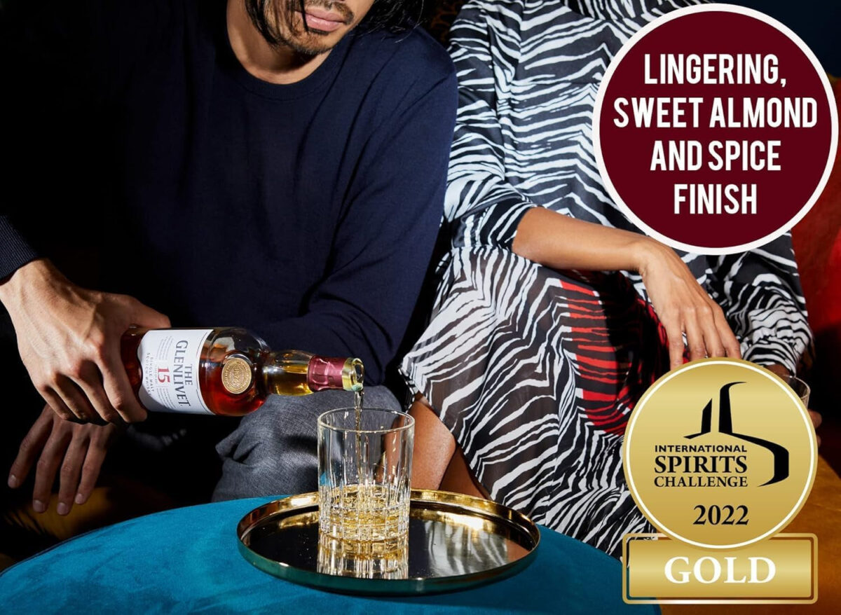 The Glenlivet 15 Year Old Single Malt Scotch Whisky with Giftbox | Matured in French Limousin Oak | 40% ABV | 70CL | Original Speyside Single Malt Whisky | Fruit and Delicately Spiced Scottish Whisky